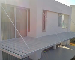 Obra com Esquadrias de Alumínio